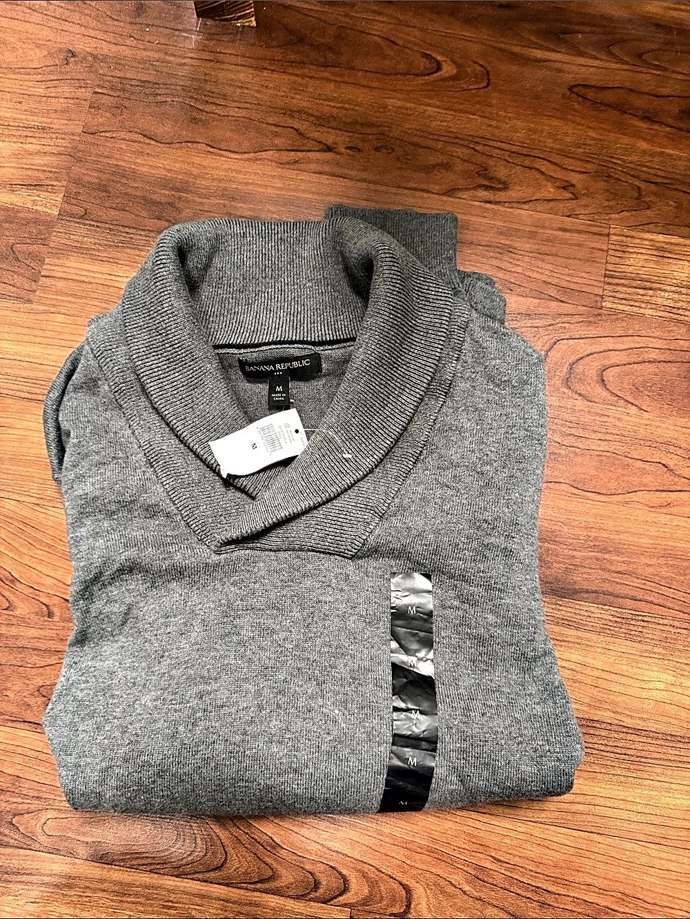 Banana Republic New York Cowl Neck Sweater in Gray Size Medium NWT